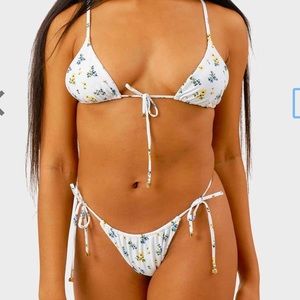 NWOT Blackbough Swim Liv Bottoms